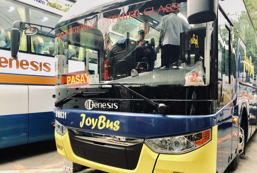 Hình ảnh xe joybus hãng Genesis tại Philippines