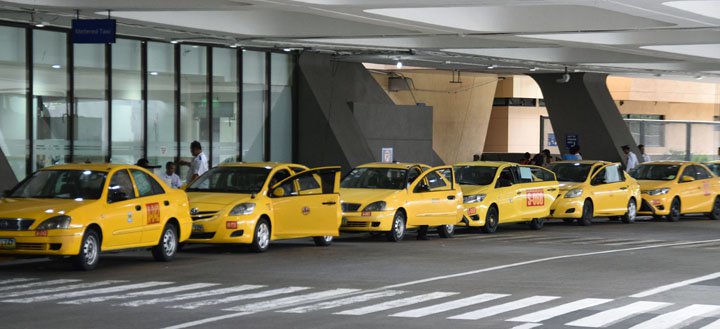 Xe metered taxi ở sân bay Manila